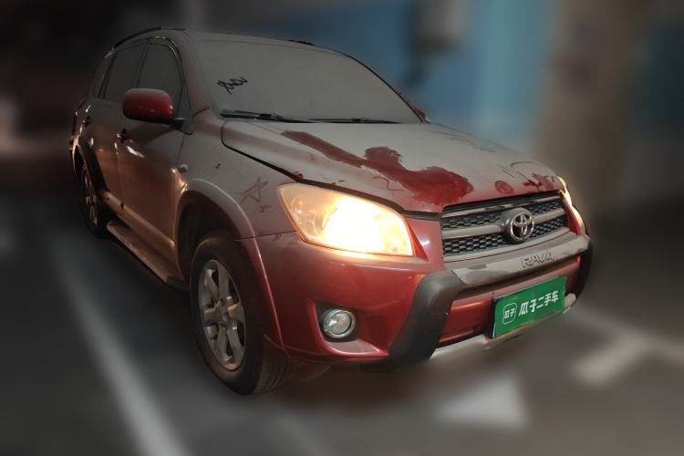 Used Toyota RAV4 2009 2.4L Automatic Luxury Edition Front Right 45 Deg