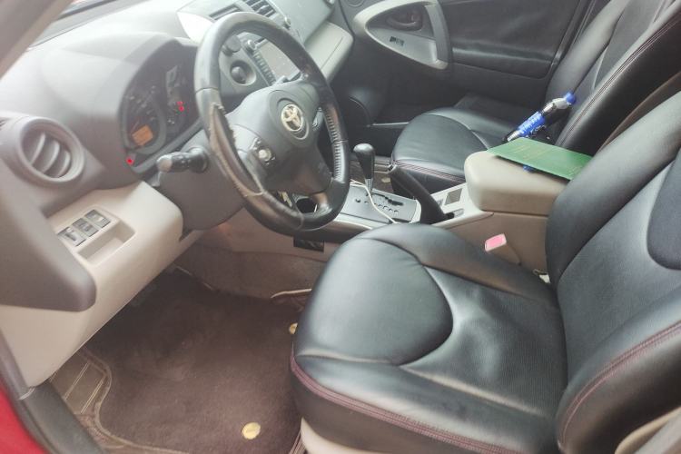 Used Toyota RAV4 2009 2.0L Automatic Luxury Edition Left Front Seat