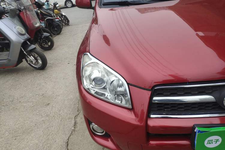 Used Toyota RAV4 2009 2.0L Automatic Luxury Edition Right Front Headlight