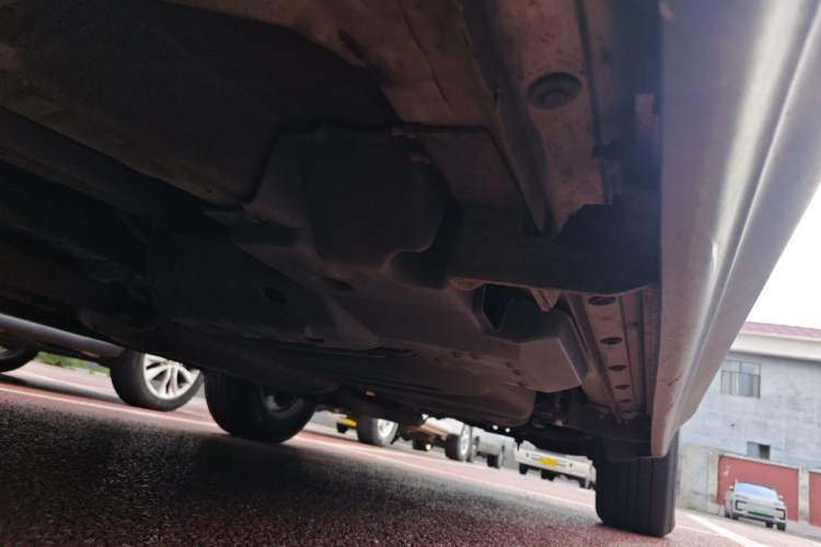 Used Toyota RAV4 2009 2.0L Automatic Luxury Navigation Edition Chassis Front Left