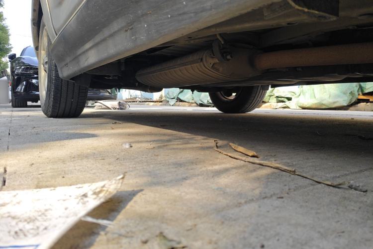 Used Toyota RAV4 2009 2.4L Automatic Luxury Navigation Edition Chassis Front Right