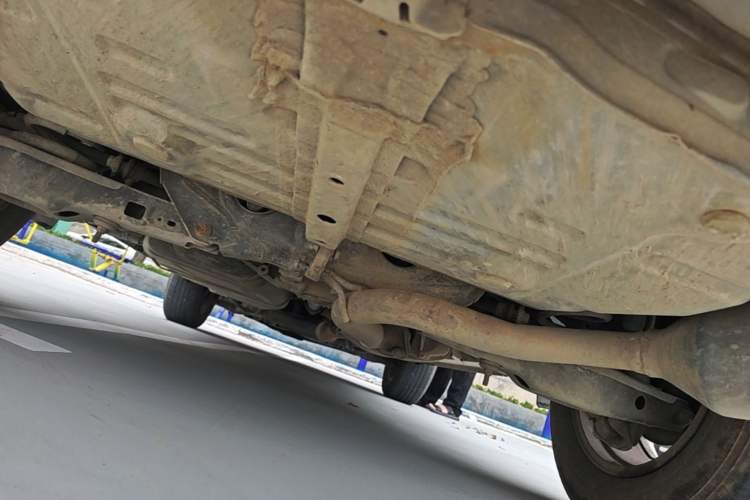 Used Toyota RAV4 2009 2.4L Automatic Luxury Edition Chassis Rear
