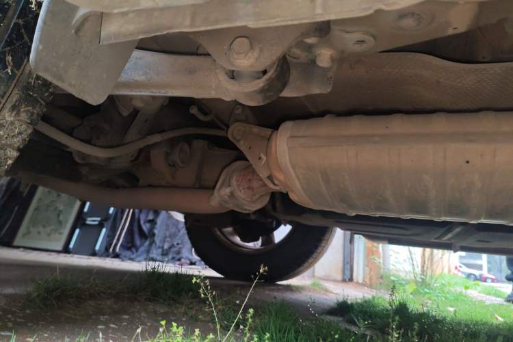 Used Toyota RAV4 2009 2.4L Automatic Luxury Edition Chassis Rear Right