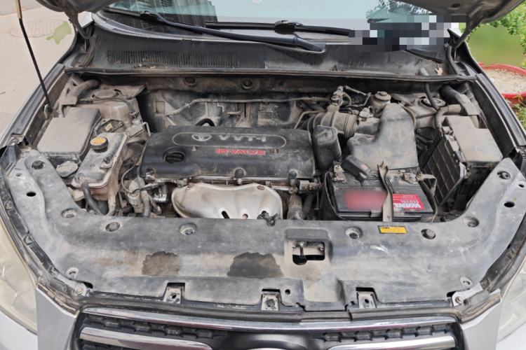 Used Toyota RAV4 2009 2.4L Automatic Luxury Navigation Edition Engine Bay