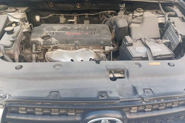 Used Toyota RAV4 2009 2.0L Manual Luxury Edition Engine Bay