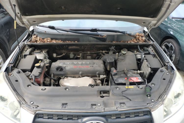 Used Toyota RAV4 2009 2.0L Automatic Luxury Edition Engine Bay