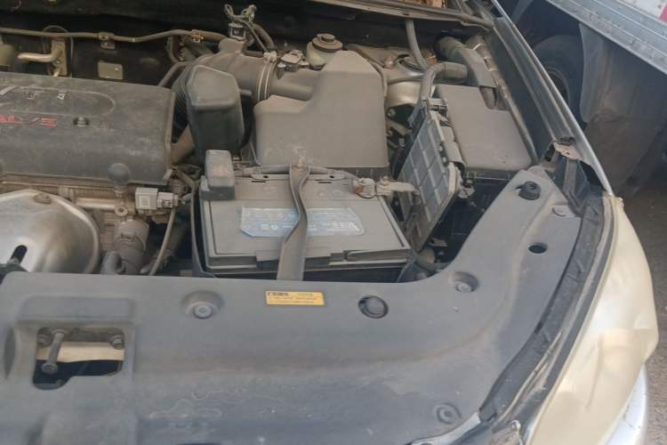 Used Toyota RAV4 2009 2.0L Manual Luxury Edition Engine Bay Left