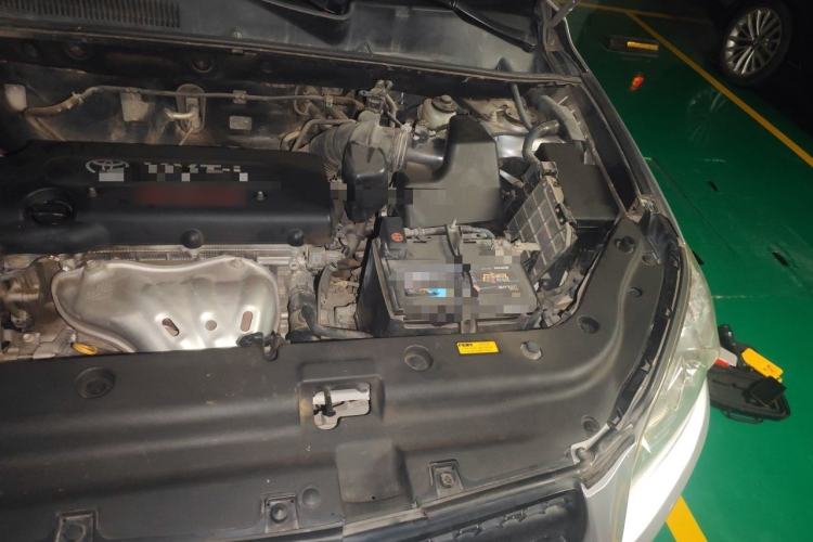 Used Toyota RAV4 2009 2.0L Manual Luxury Edition Engine Bay Left