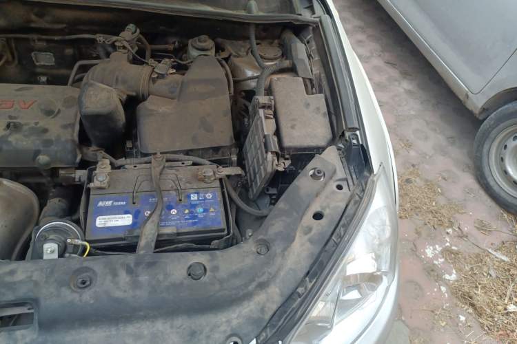 Used Toyota RAV4 2009 2.4L Automatic Luxury Edition Engine Bay Left