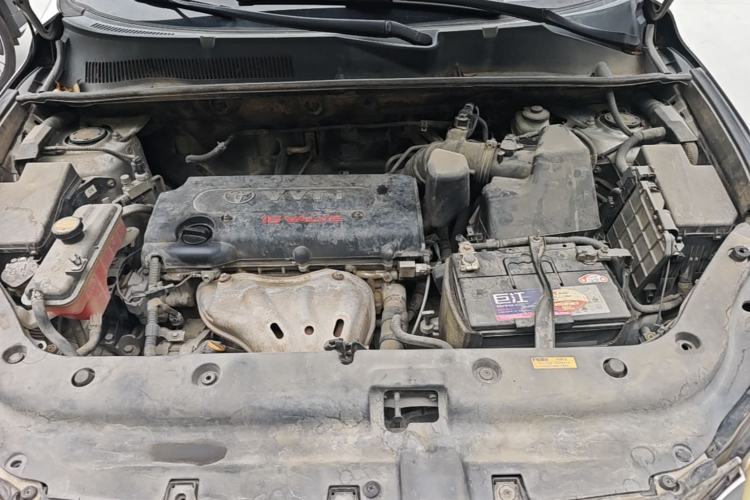 Used Toyota RAV4 2009 2.4L Automatic Luxury Edition Engine Bay