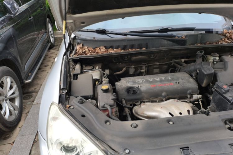 Used Toyota RAV4 2009 2.0L Automatic Luxury Edition Engine Bay Right