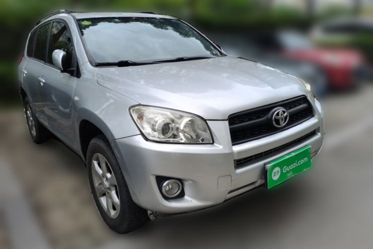 Used Toyota RAV4 2009 2.0L Automatic Luxury Edition Front Right 45 Deg