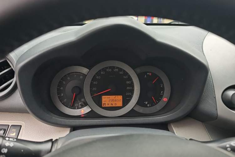 Used Toyota RAV4 2009 2.4L Automatic Luxury Edition Instrument Cluster