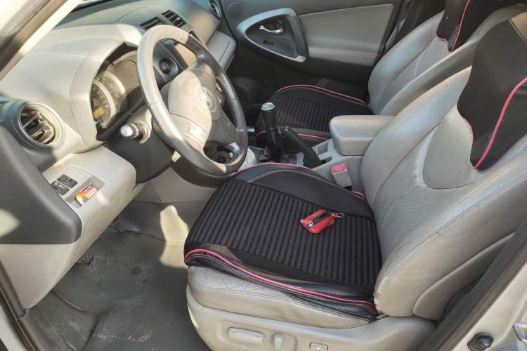 Used Toyota RAV4 2009 2.4L Manual Luxury Edition Left Front Seat