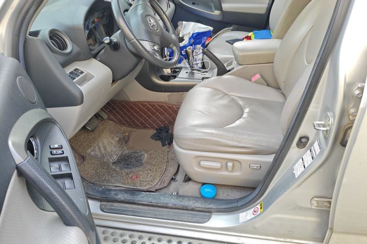 Used Toyota RAV4 2009 2.4L Automatic Luxury Navigation Edition Left Front Seat