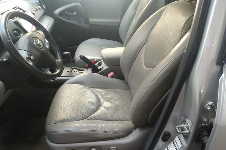 Used Toyota RAV4 2009 2.4L Automatic Luxury Edition Left Front Seat