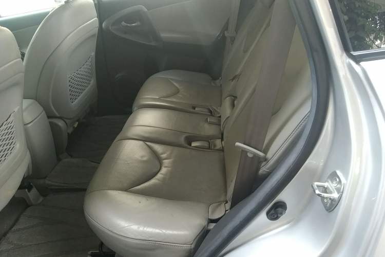 Used Toyota RAV4 2009 2.4L Automatic Luxury Edition Left Rear Seat