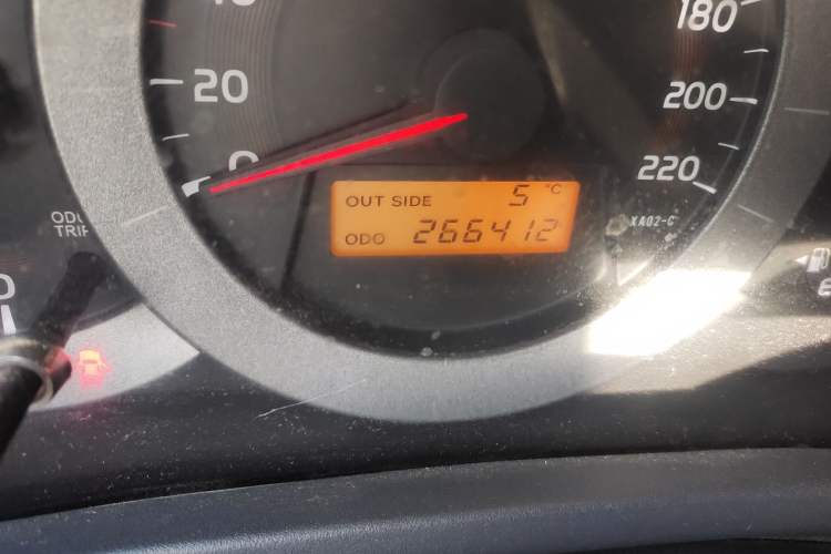 Used Toyota RAV4 2009 2.4L Manual Luxury Edition Odometer Close Up
