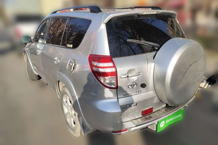 Used Toyota RAV4 2009 2.4L Manual Luxury Edition Rear Left 45 Deg