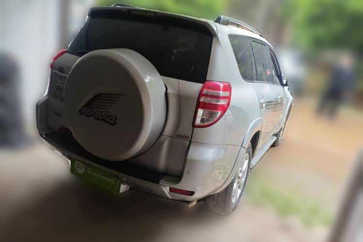 Used Toyota RAV4 2009 2.4L Automatic Luxury Edition Rear Right 45 Deg