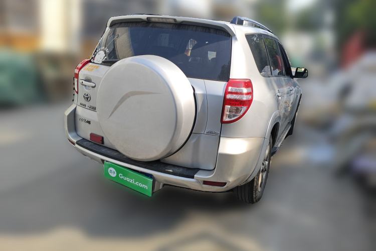 Used Toyota RAV4 2009 2.4L Automatic Luxury Navigation Edition Rear Right 45 Deg