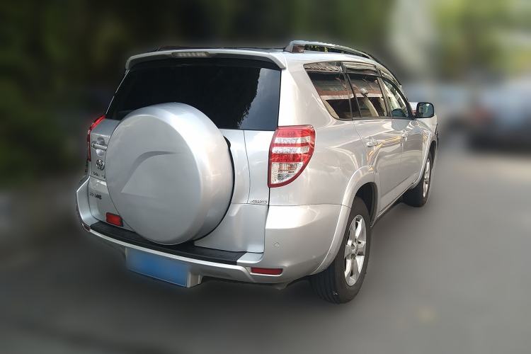Used Toyota RAV4 2009 2.4L Automatic Luxury Edition Rear Right 45 Deg