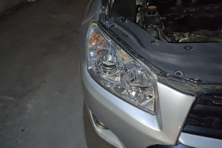 Used Toyota RAV4 2009 2.0L Manual Classic Edition Right Front Headlight