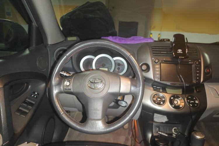 Used Toyota RAV4 2009 2.0L Manual Luxury Edition Steering Wheel