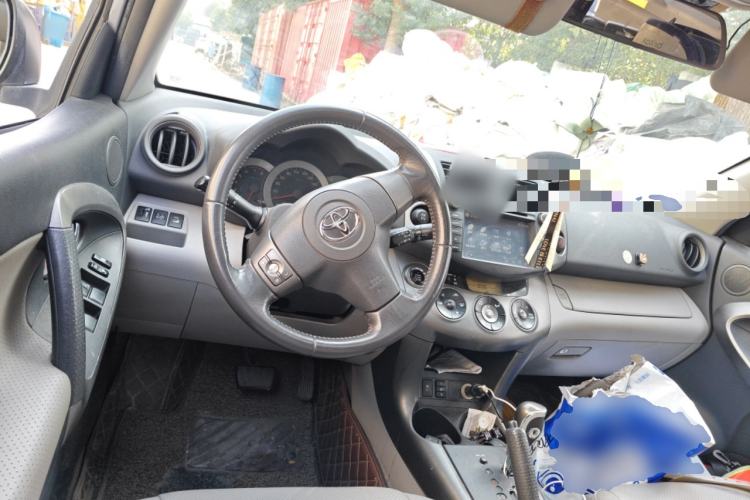 Used Toyota RAV4 2009 2.4L Automatic Luxury Navigation Edition Steering Wheel