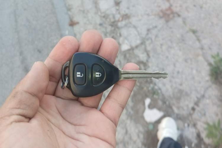 Used Toyota RAV4 2009 2.0L Manual Luxury Edition Vehicle Key