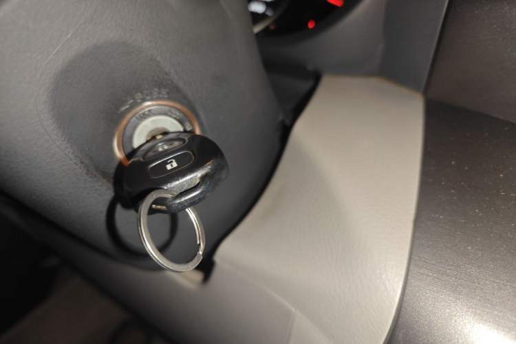 Used Toyota RAV4 2009 2.0L Manual Luxury Edition Vehicle Key