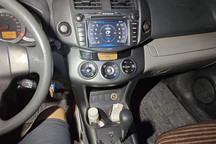 Used Toyota RAV4 2009 2.0L Automatic Classic Edition Audio And AC Panel