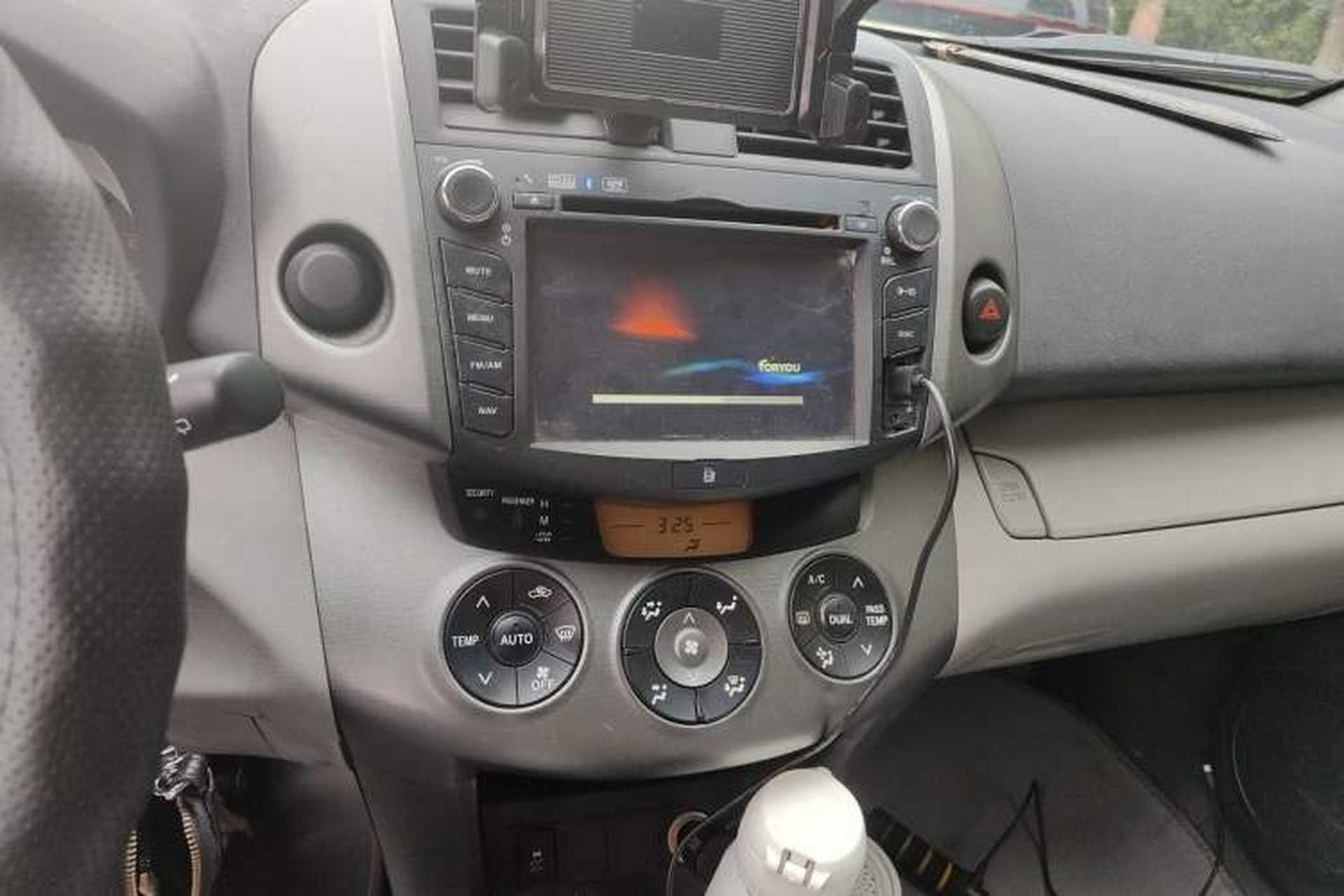 Used Toyota RAV4 2009 2.0L Automatic Luxury Edition Audio And AC Panel