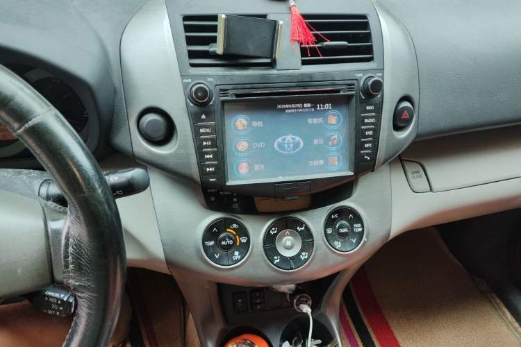 Used Toyota RAV4 2009 2.0L Automatic Luxury Edition Audio And AC Panel