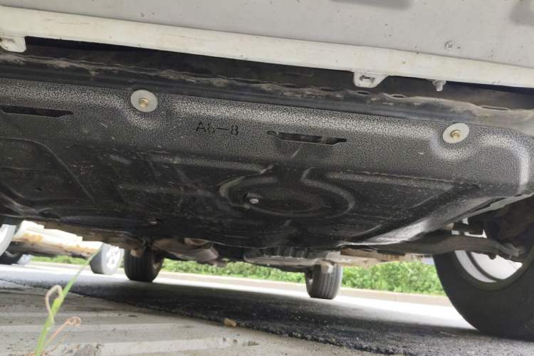 Used Toyota RAV4 2009 2.0L Automatic Luxury Edition Chassis Front