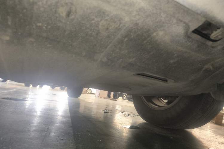 Used Toyota RAV4 2009 2.4L Automatic Luxury Edition Chassis Front