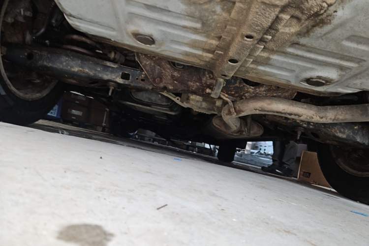 Used Toyota RAV4 2009 2.4L Automatic Luxury Edition Chassis Rear