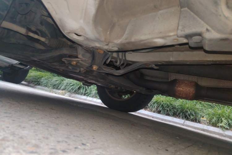Used Toyota RAV4 2009 2.4L Automatic Luxury Edition Chassis Rear Left