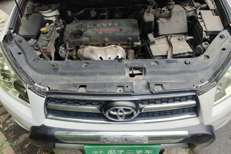 Used Toyota RAV4 2009 2.0L Automatic Luxury Edition Engine Bay
