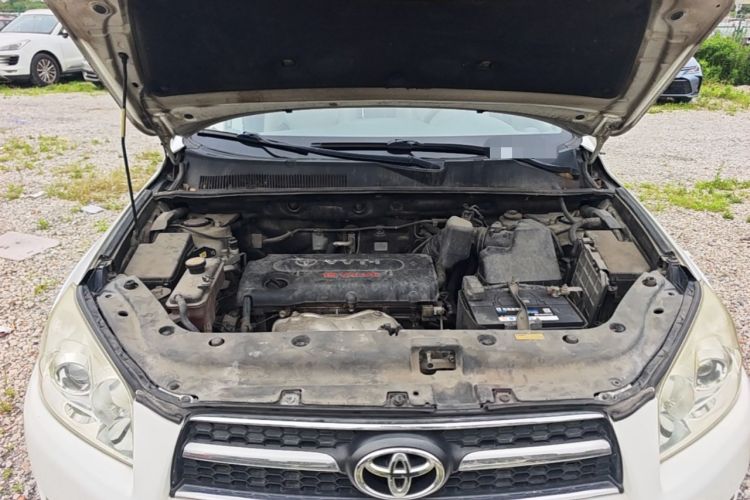 Used Toyota RAV4 2009 2.4L Automatic Luxury Navigation Edition Engine Bay