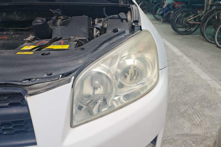 Used Toyota RAV4 2009 2.0L Automatic Classic Edition Engine Bay Left