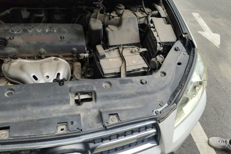 Used Toyota RAV4 2009 2.0L Automatic Luxury Edition Engine Bay Left