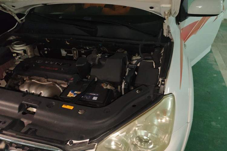 Used Toyota RAV4 2009 2.4L Automatic Luxury Edition Engine Bay Left