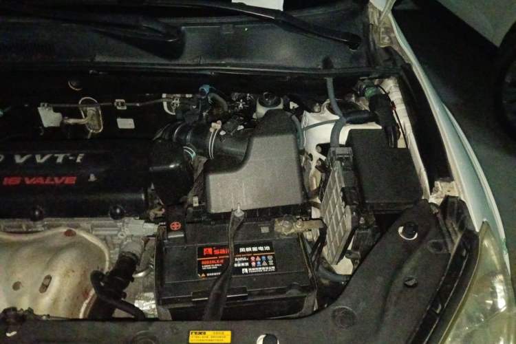 Used Toyota RAV4 2009 2.4L Manual Luxury Edition Engine Bay Left