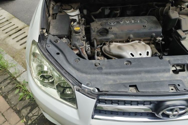 Used Toyota RAV4 2009 2.0L Automatic Luxury Edition Engine Bay Right
