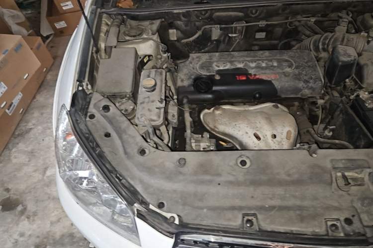 Used Toyota RAV4 2009 2.4L Automatic Luxury Edition Engine Bay Right