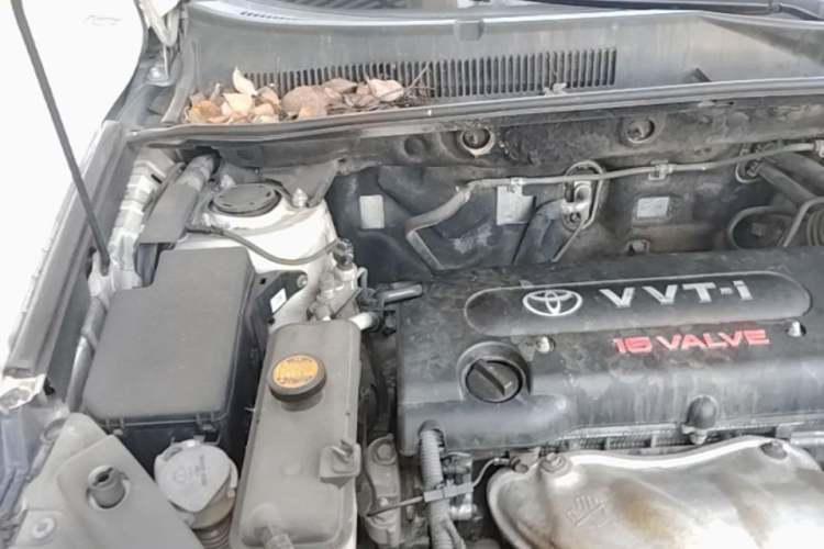 Used Toyota RAV4 2009 2.4L Automatic Luxury Edition Engine Bay Right