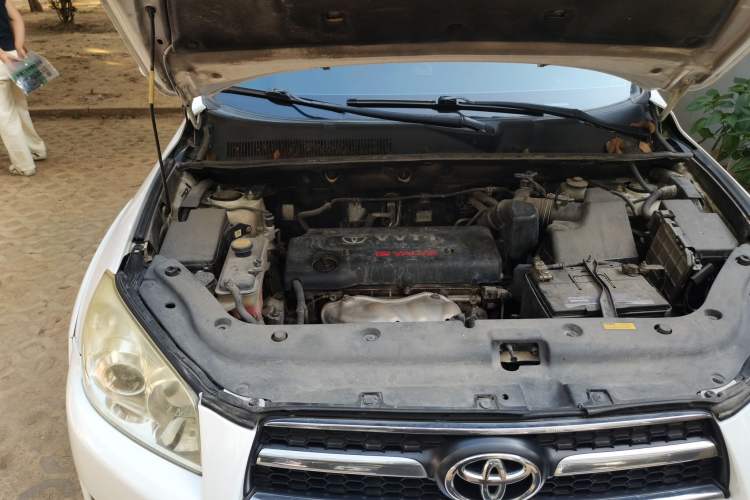 Used Toyota RAV4 2009 2.0L Automatic Luxury Edition Engine Bay Right