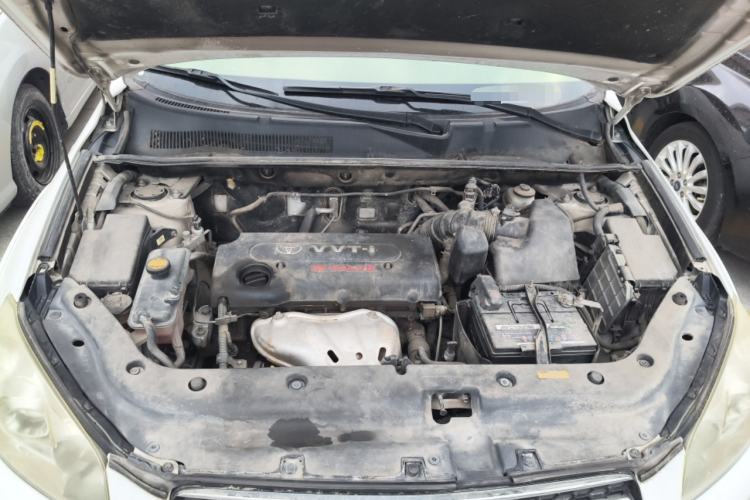 Used Toyota RAV4 2009 2.4L Automatic Luxury Edition Engine Bay