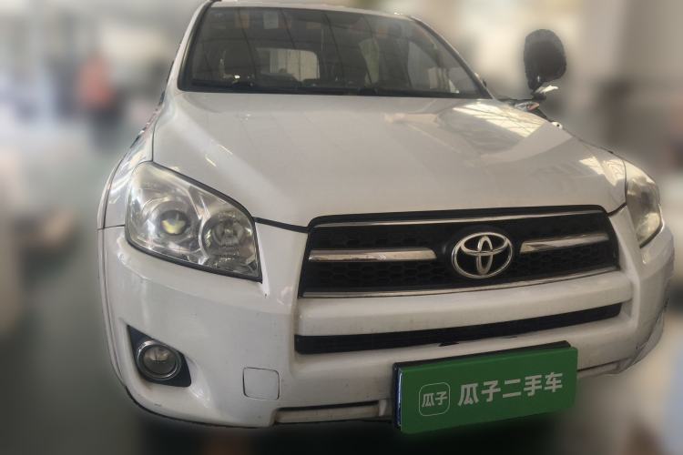 Used Toyota RAV4 2009 2.4L Automatic Luxury Edition Front